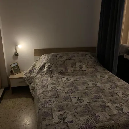 Cevennes Bessegeoises Lägenhet *