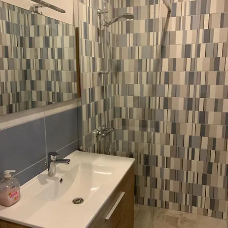 Cevennes Bessegeoises Lägenhet *